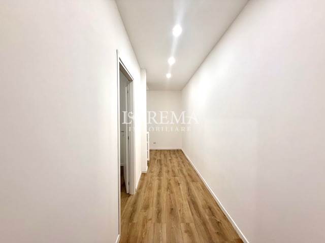 ingresso con controsoffitto